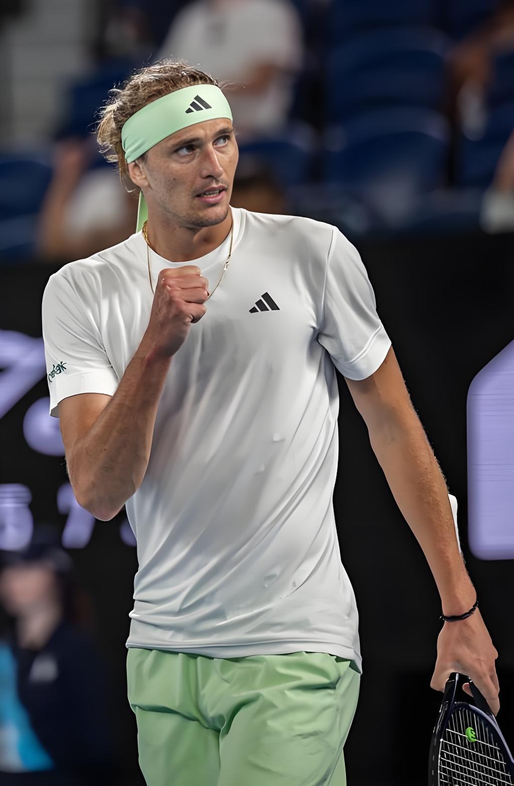 戴维斯杯鏖战温网,兹维列夫惊艳四座 戴维斯杯鏖战温网,兹维列夫惊艳四座