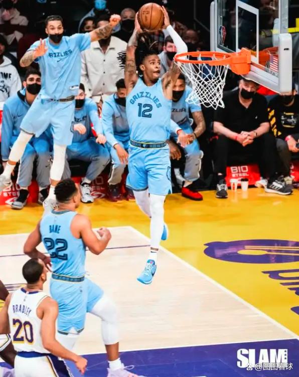 江苏队碾压勇士，莫兰特带队取胜