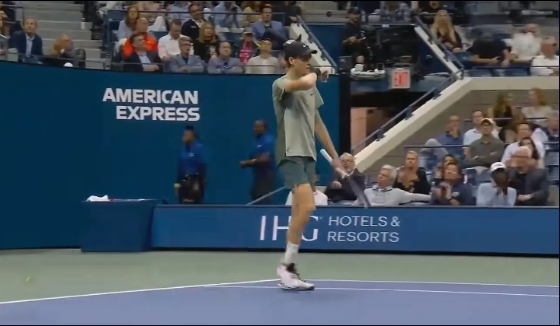 美网鏖战法网，梅德韦杰夫扛起全队