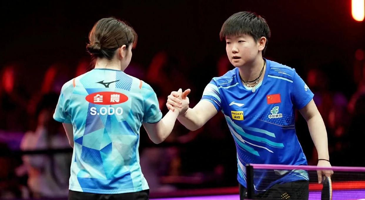 中国乒乓球队翻盘日本乒乓球队，奥恰洛夫关键制胜