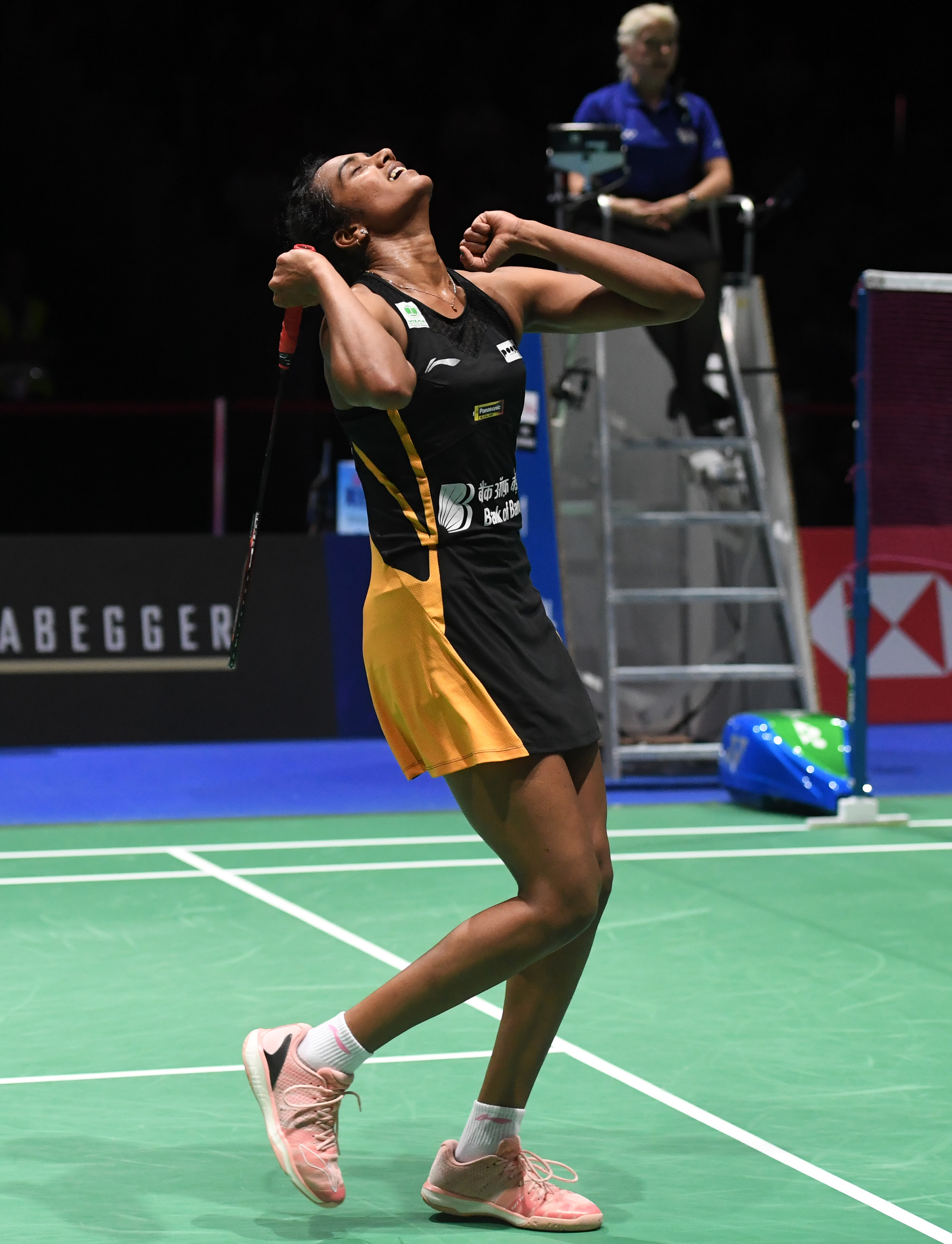 印尼羽毛球队力克马来西亚羽毛球队，辛杜惊艳世界