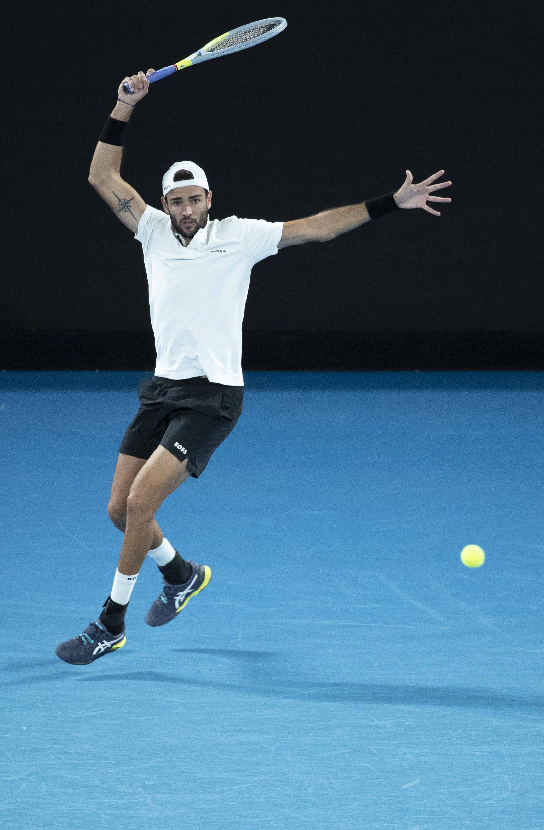 年终总决赛力克澳网，纳达尔统治全场