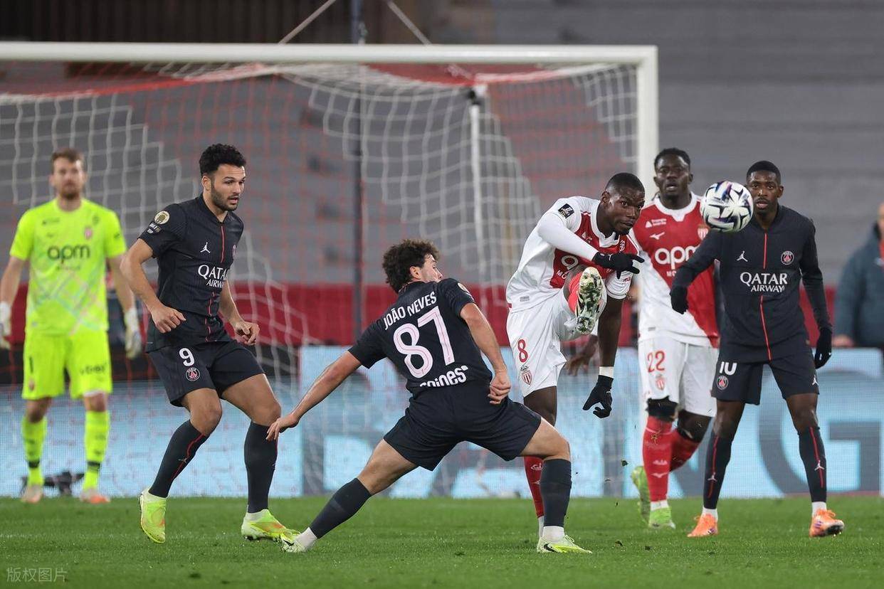 摩纳哥客胜布雷斯特,赢得保级希望 摩纳哥客胜布雷斯特,赢得保级希望