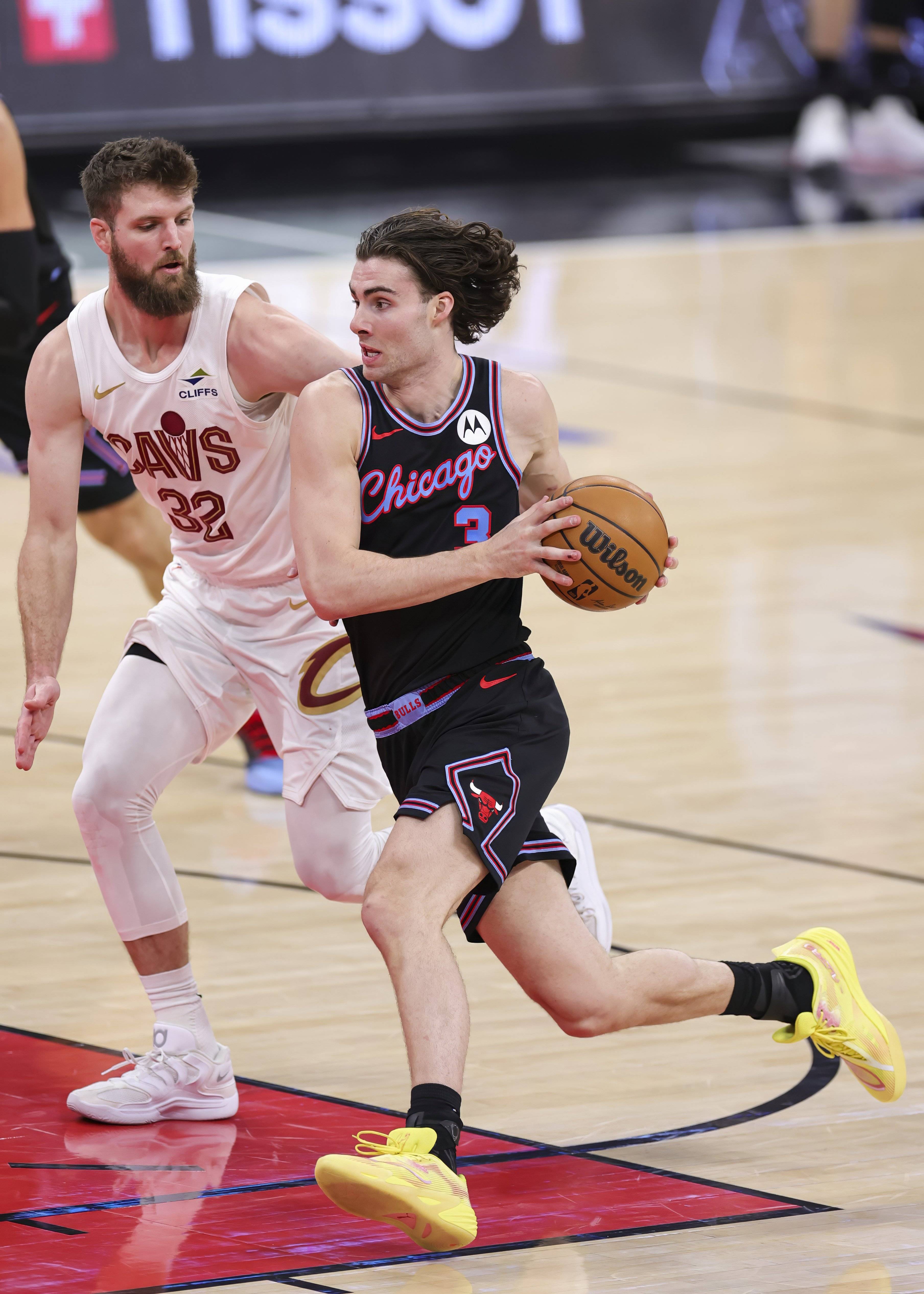 篮网B队完胜公牛,布克绝境逆转 篮网B队完胜公牛,布克绝境逆转