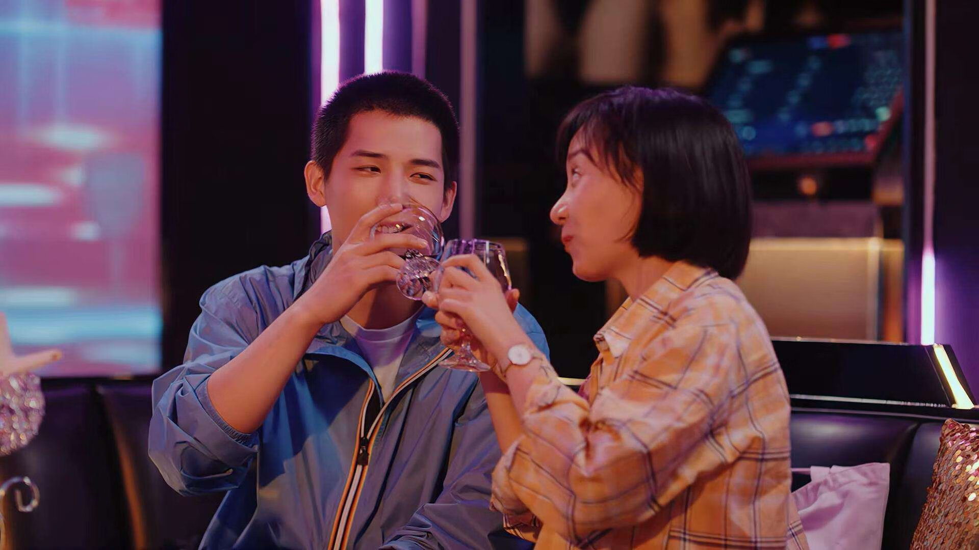 小贾伦爆发破联防,北京队节奏掌控力压雄鹿体系