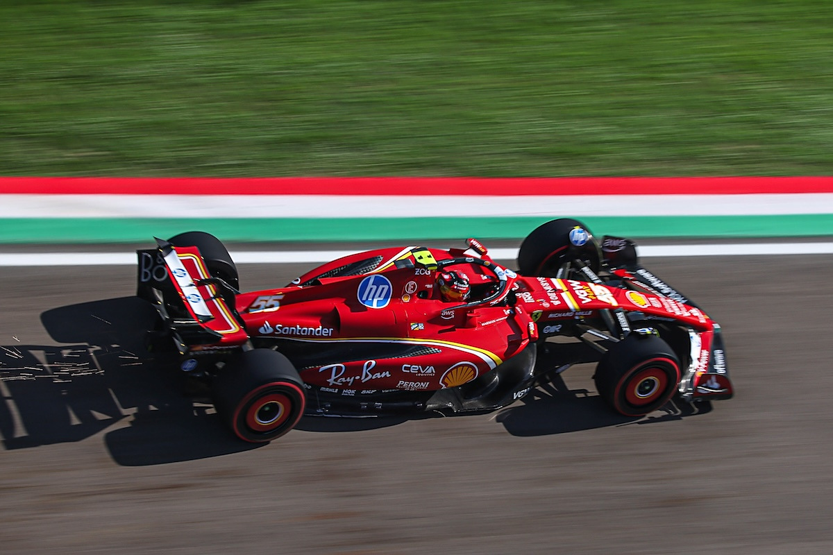 法拉利翻盘迈凯伦，塞恩斯状态火热