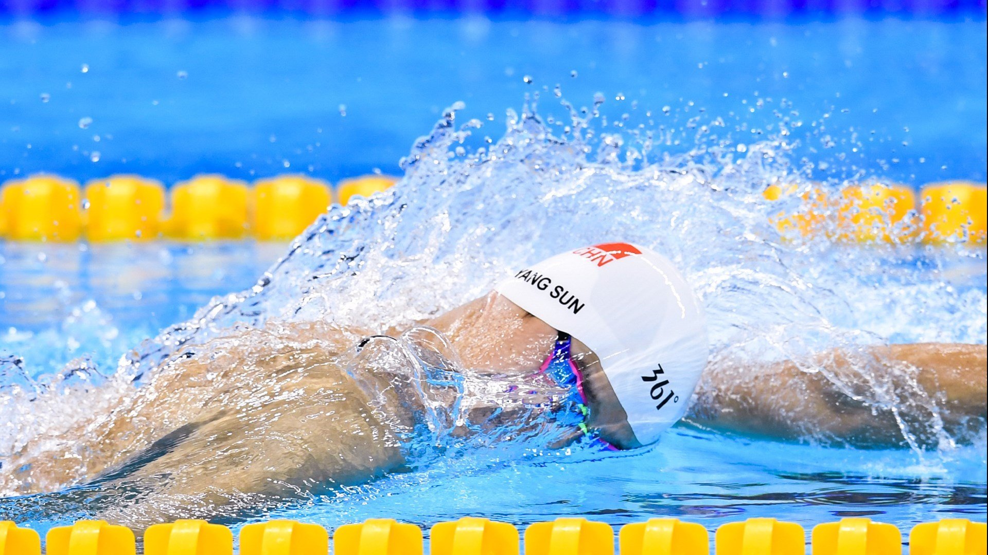 北欧风暴席卷伯纳乌，罗德里惊艳四座，瑞典军团如何横扫皇马